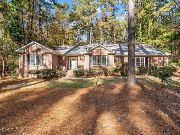 560 S Bethesda Road, Southern Pines, NC 28387