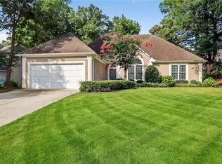 10825 Pinewalk Forest Cir, Alpharetta, GA 30022