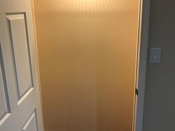 3rd image of 1530 Roseberry St