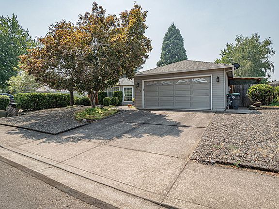 3rd image of 1173 Ginger Way