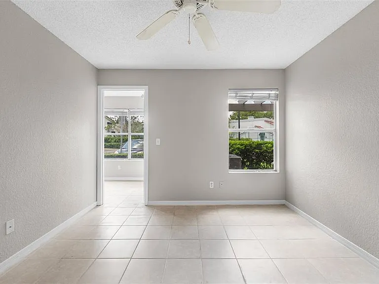 5116 Conroy Rd #15 — Photo 35