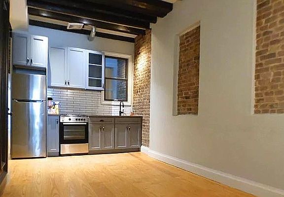 2nd image of 129 Putnam Ave APT 1R