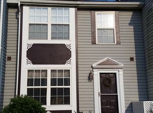 864 Gaming Sq, Hampstead, MD