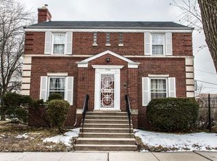 7700 S Bennett Ave, Chicago, IL 60649