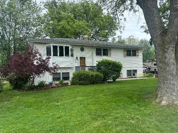 20665 N Margaret Ave, Prairie View, IL 60069