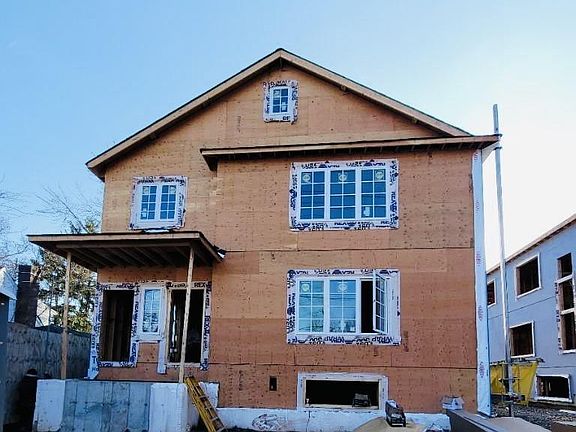 4th image of 6650 Hylan Blvd