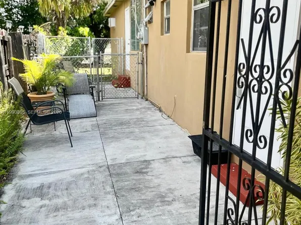 3775 NW 13th St #0, Miami, FL 33126