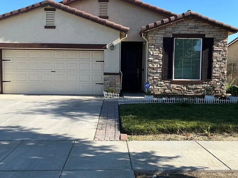 2487 N Mountainside Dr — Photo 7
