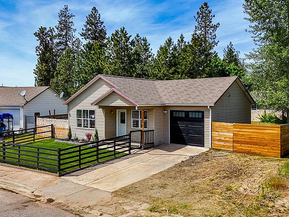 3rd image of 35802 Sparrow Ln