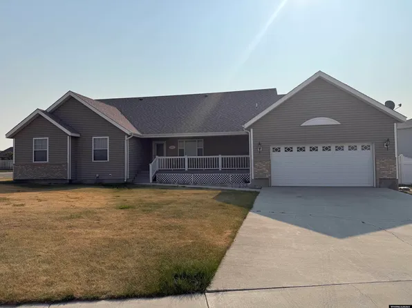 2997 N Kilt Ln, Rawlins, WY 82301