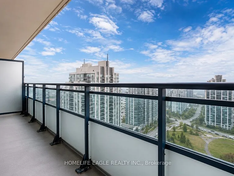 7890 Bathurst St #2109 — Photo 8