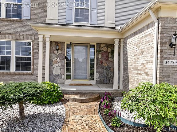 5th image of 34779 Giannetti Dr