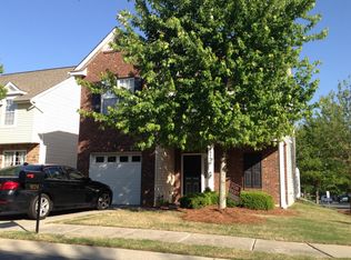 9024 Holland Park Ln, Charlotte, NC 28277