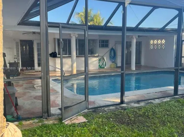 7618 Dilido Blvd, Miramar, FL 33023