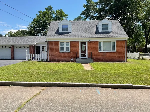 25 Lorenzo St, Springfield, MA 01109