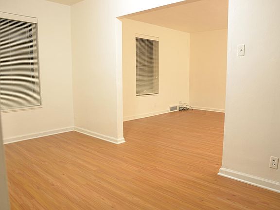 4th image of 6944 Chippewa St #2
