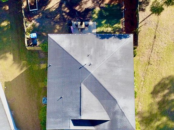 3rd image of 1301 Merchant Ct