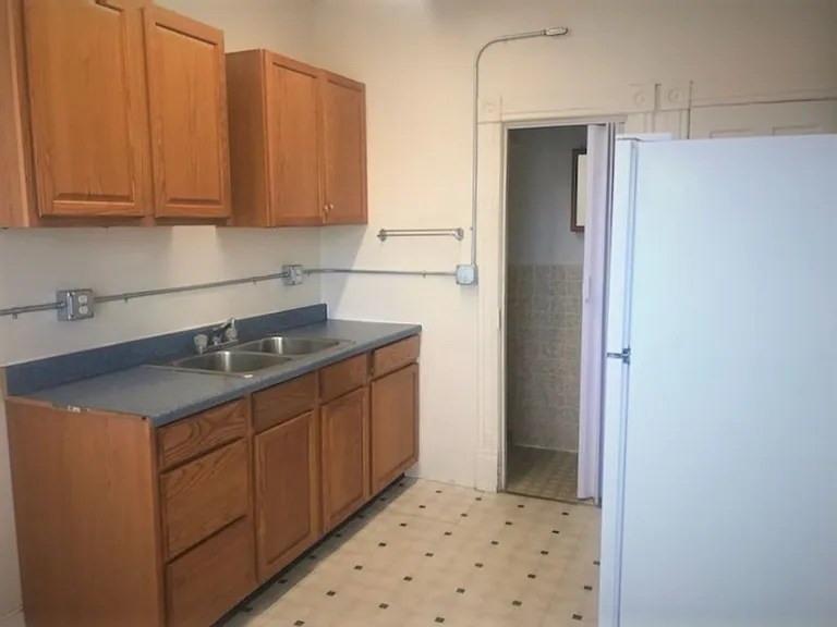 124 N Buchanan Ave — Photo 5