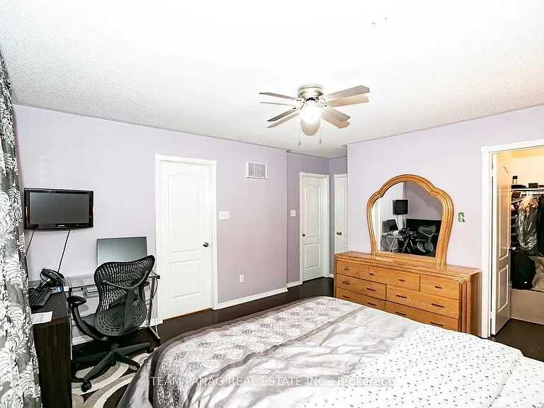 4 Queen Anne Dr — Photo 14