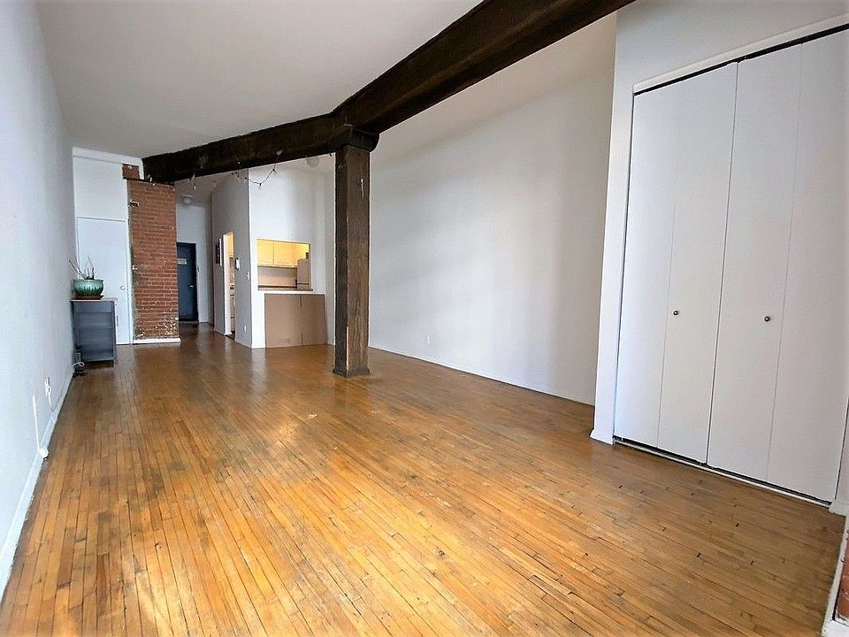 2nd image of 325 E 64th St APT 427