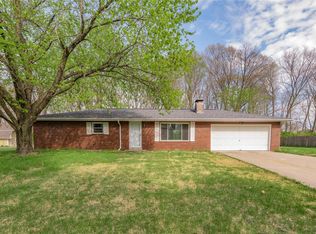 126 Roger Dr, Collinsville, IL 62234