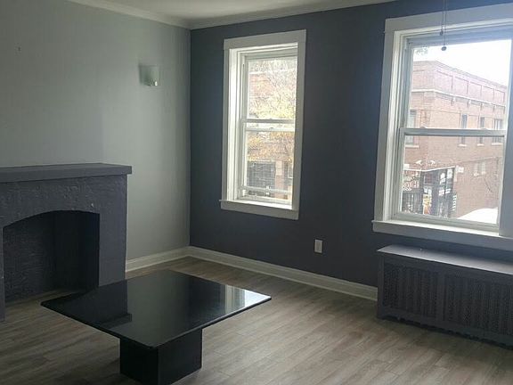 3rd image of 3049 N Milwaukee Ave #2
