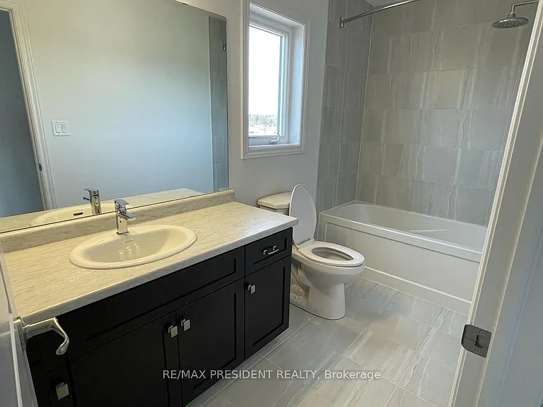 35 Whitton Dr — Photo 16
