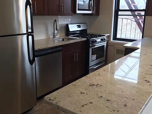 4th image of 15040 71st Ave APT 4G