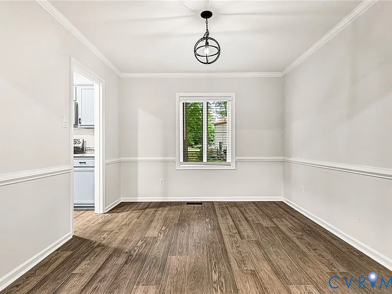 9015 Covewood Rd — Photo 5