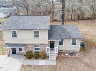 102 Broad St, Tunnel Hill, GA 30755