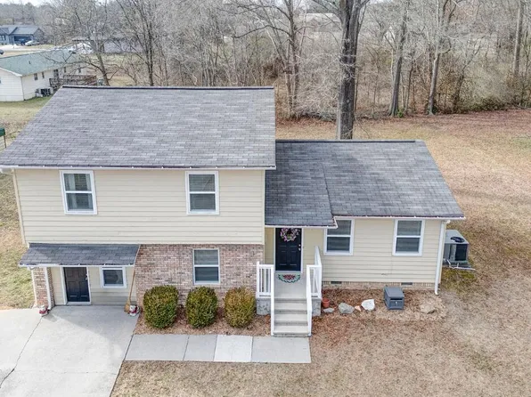 102 Broad St, Tunnel Hill, GA 30755