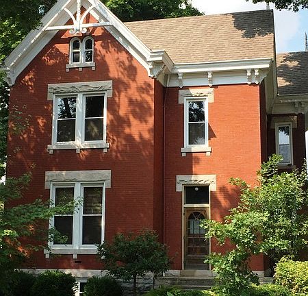2nd image of 1033 Cliff St