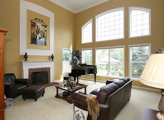 3rd image of 6816 Bishops Wood Dr