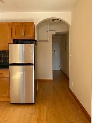Rented by Waverly Realty Associates | media 5