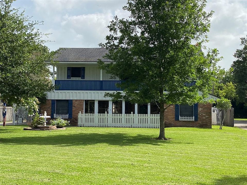 1st image of 1600 E Texas Ave