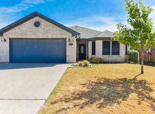 10452 Fossil Hill Dr, Fort Worth, TX 76131