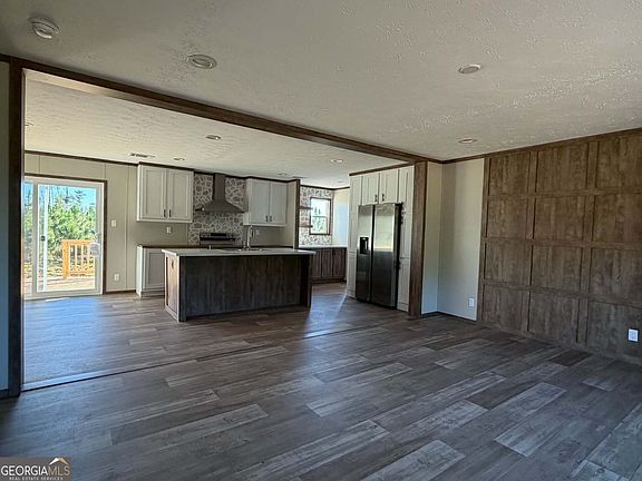 4th image of 2096 Sellers Rd NW
