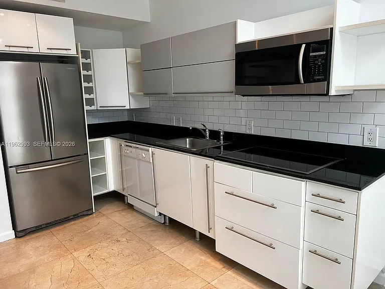 690 SW 1st Ct #1506 — Photo 4