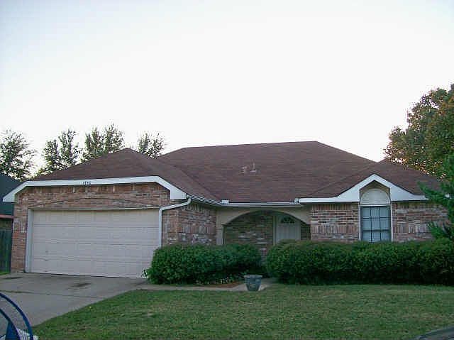 1st image of 4746 Hollow Tree Dr