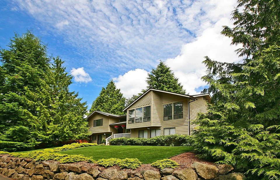 1st image of 1344 NE Rygg Ct