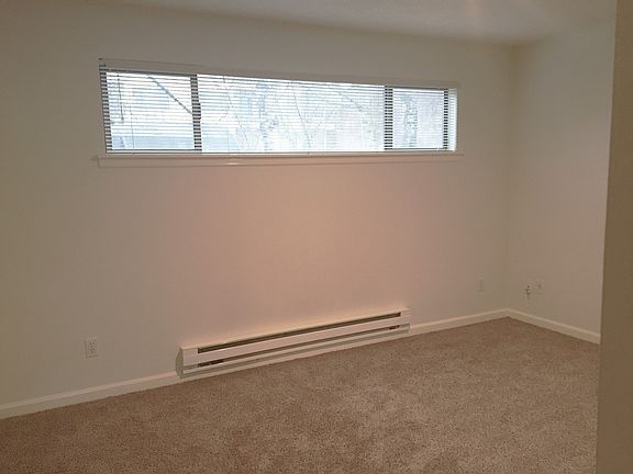 5th image of 2219 Eastlake Ave E Unit 301