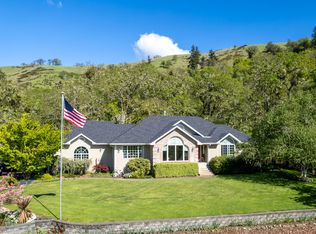 7778 N Bank Rd, Roseburg, OR 97470