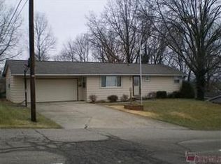 1233 Ivy St, Coshocton, OH