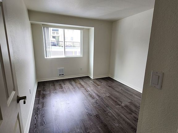 3rd image of 1760 W Sunn Fjord Ln APT 203