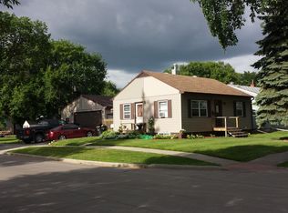 1641 10th Ave S, Fargo, ND 58103