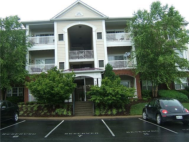 2nd image of 7001 Lenox Village Dr APT A7