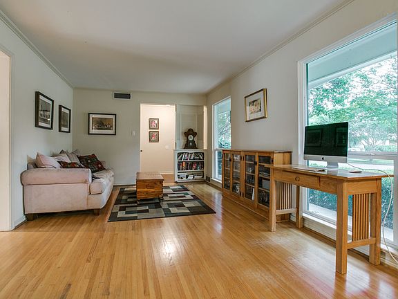 3rd image of 7315 Bennington Dr