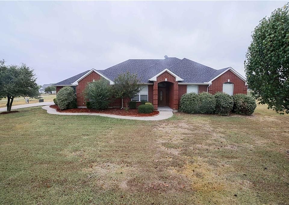 1st image of 2300 Laneview Dr