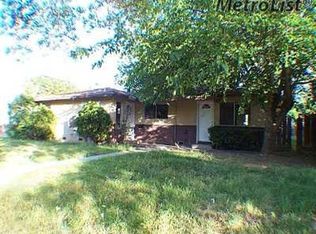 1240 Fresno St, Newman, CA 95360