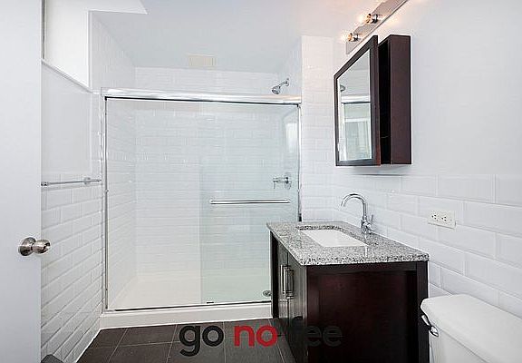 5th image of 454 Manhattan Ave #6CC